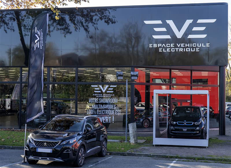 EVE-espace-véhicule-électrique-entrée